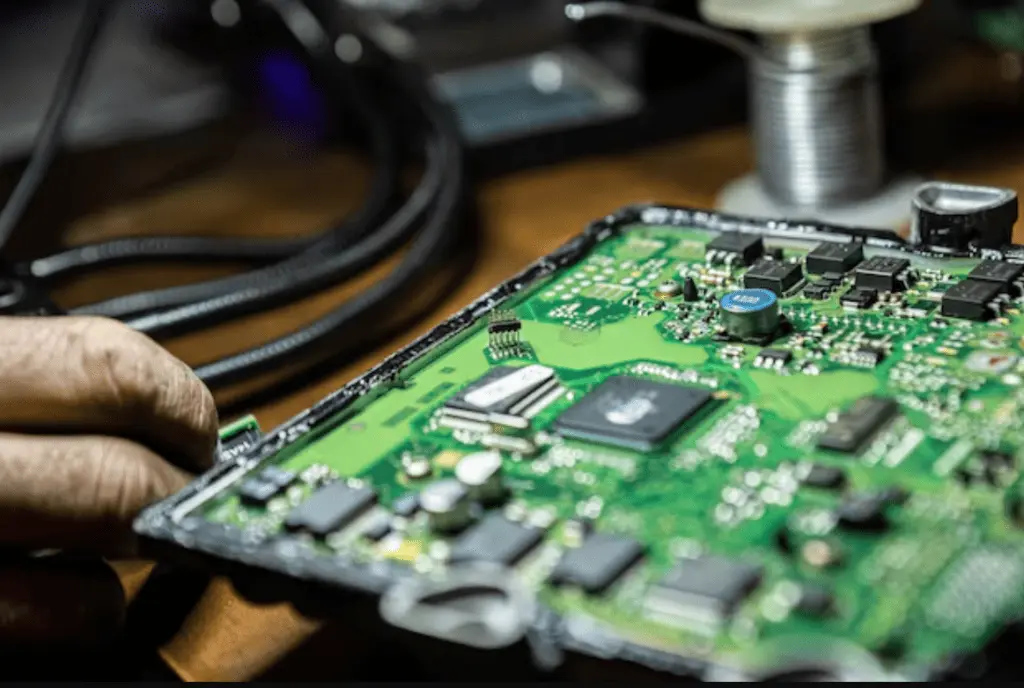 Preventing ECU Conflicts During Speed Limiter Installation