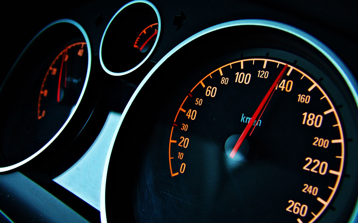 How Speed Limiters Reduce Humanitarian Fleet Risk